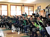 Royal Middle School band teaches kindergartners