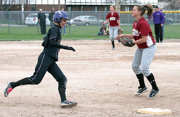 Johnson rounding third