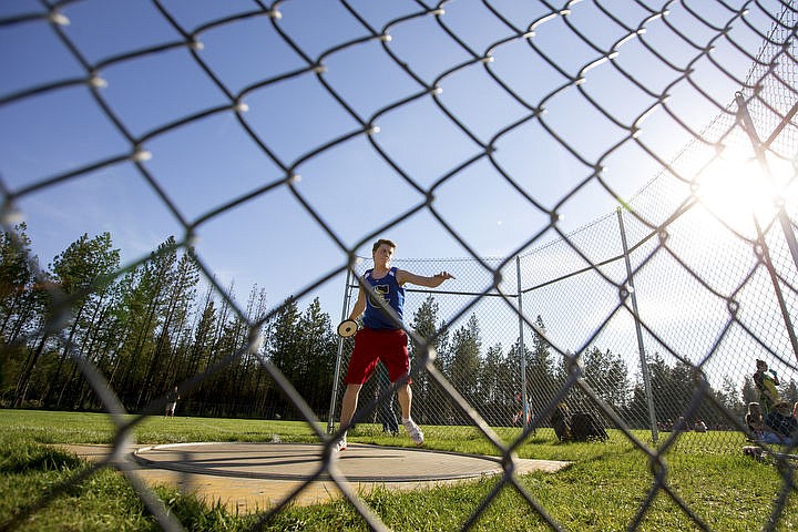 &lt;p&gt;Track teams from Lakeland, Post Falls, Lake City, Coeur d'Alene, Sandpoint and Lewiston gathered on Tuesday, April 19, 2016 for the Lakeland Twilight Relays track meet at Lakeland High School. To purchase photos, please visit: www.cdapress.com/photos&lt;/p&gt;