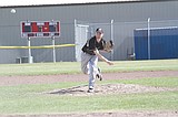 Royal, Wahluke split weekend baseball doubleheader