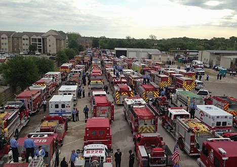 &lt;p&gt;Emergency vehicles line up during Thursday's ceremony in Waco,Texas, that paid respects to the 12 firefighters who were killed in a fertilizer plant explosion last week.&lt;/p&gt;