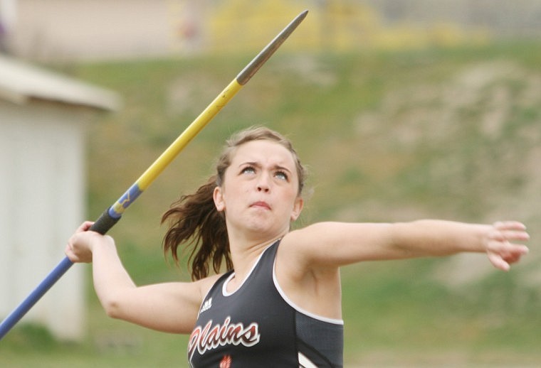 Kylee Knudson tosses the javelin at Hot Springs.