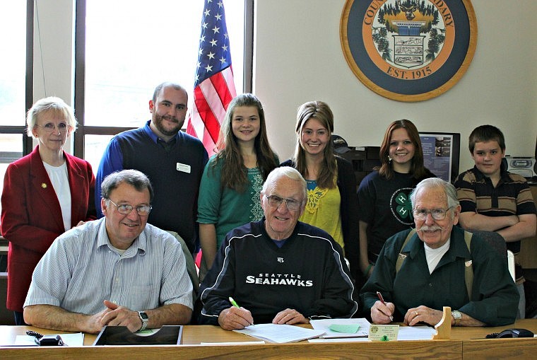 &lt;p&gt;Front from left,&#160; Commissioners Dan Dinning, Ron Smith and Walt Kirby. Back row, from left,&#160; Extension Educator Carol Hampton, 4-H program coordinator Squire Fields, 4-H Club Officers Emily Fredericks, Elizabeth Tanner, Paula Sandelin and Brennan Smith.&lt;/p&gt;