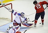 Caps top Rangers, knot series at 2