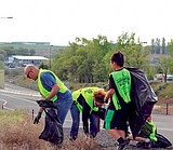 Community cleans up Moses Lake