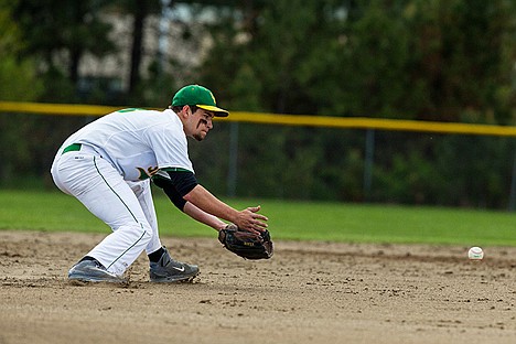 &lt;p&gt;Lakeland High&#146;s Dylan Piva fields a fifth inning grounder.&lt;/p&gt;