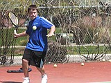 Vikes win, Vals split heading into divisional tournament