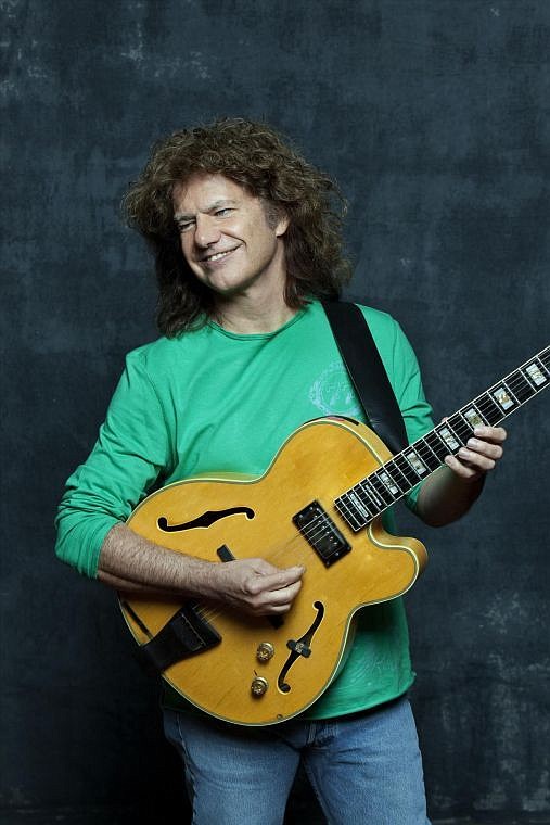 <p class="p1">Pat Metheny</p>