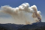 High winds fan Arizona wildfires