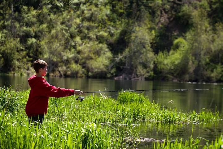 &lt;p&gt;SHAWN GUST/Press Tyler Grimmett, and eighth-grader at Lakes Magnet School, casts his line into Fernan Lake Friday as part of the school's Outdoors Sports class. 27 students made the trip for the spring quarter.&lt;/p&gt;