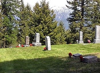 Chinook Lions 'replay' historic tree planting at Kuper Cemetery - The  Blaine County Journal News-Opinion