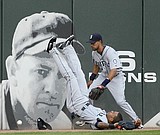 Seattle hands Danks a win