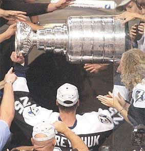 Lightning 2, Flames 1