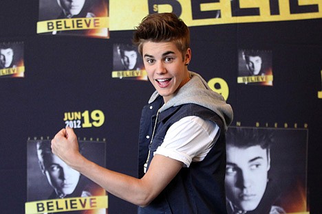 &lt;p&gt;Pop star Justin Bieber poses for photos prior to a press conference at a hotel in Mexico City, Monday, June 11, 2012. Bieber will perform in a free open-air concert tonight at the Mexico City's main historic plaza, the Zocalo. (AP Photo/Alexandre Meneghini)&lt;/p&gt;