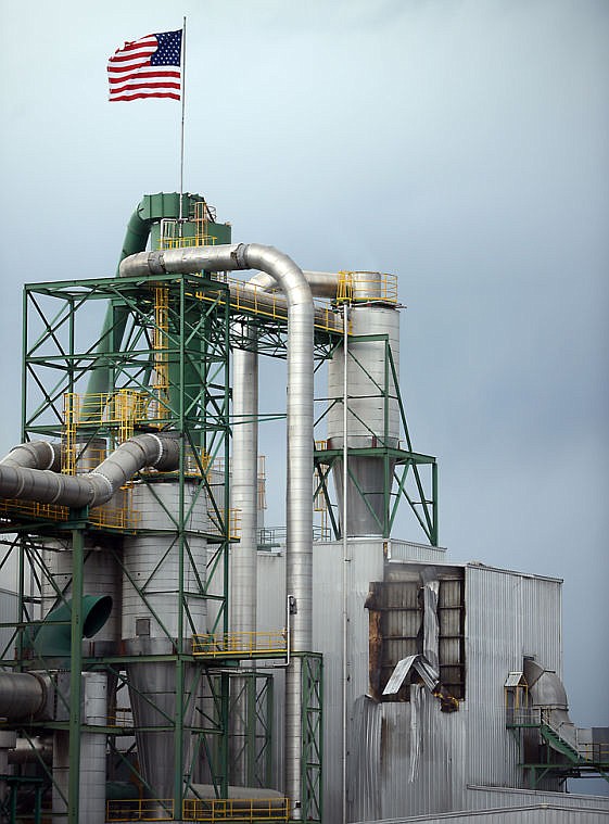 <p>An explosion and fire hit the Plum Creek Timber Co. Medium Density Fiberboard plant in Columbia Falls on Tuesday afternoon, June 10. (Brenda Ahearn/Daily Inter Lake)</p>
