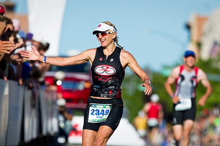 &lt;p&gt;SHAWN GUST/Press Molly Obetz, of Coeur d'Alene, shows her appreciation to the crowd as she completes the 2010 Ford Ironman Coeur d'Alene in front of other local female competitors.&lt;/p&gt;