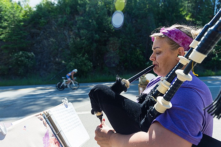 &lt;p&gt;SHAWN GUST/Press&lt;/p&gt;&lt;p&gt;Tamara Dale, of Post Falls, plays &#147;Clumsy Lover&#148; on the bagpipes at volunteer station along Coeur d&#146;Alene Lake Drive.&lt;/p&gt;