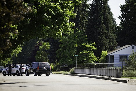 &lt;p&gt;Officers from several law enforcement agencies set up a perimeter near a home on 7th Street and Hattie Avenue where Michael David Nixon, 31, had barricaded himself on Monday afternoon.&lt;/p&gt;