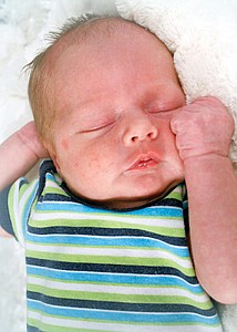 <p>Mother: Chelsea Baird Father: John Hibbs Baby boy: Declan Hibbs Date: 6-9-2014 Wt: 6 lbs 2 oz Ht: 19 inches Time: 4:22 pm Delivered by Dr. Jana Hall Parents from Libby, MT</p>