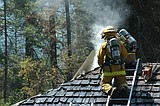 No one hurt in Lakeside house fire