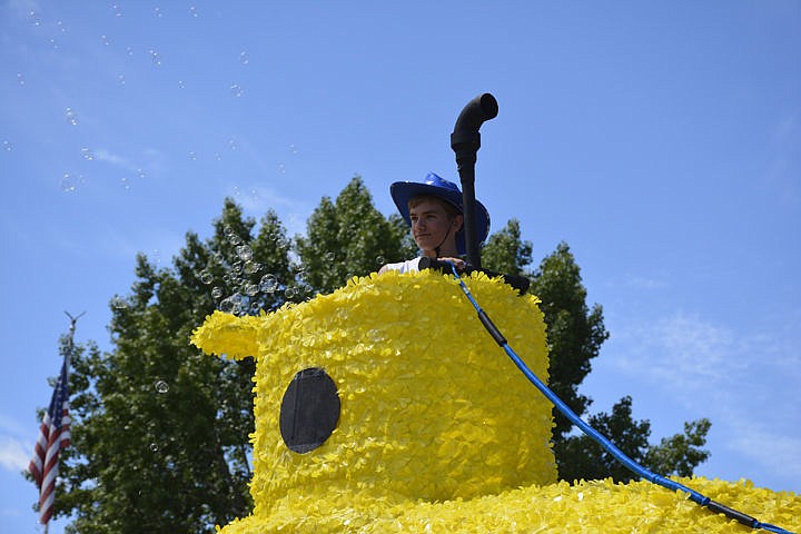 0707 loc LCL parade-floating down stream-w.jpg