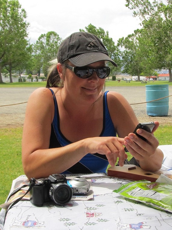 When Leslie Tobin of Quincy seeks a day of relaxation, she heads for Crescent Bar with a camera or two and passes the time photographing nature.