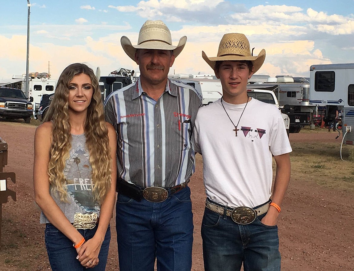 Bullfighter Rowdy Barry is a bull rider's best friend | Columbia Basin ...