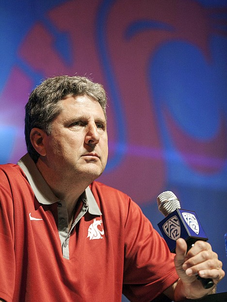 &lt;p&gt;DAMIAN DOVARGANES/Associated Press Washington State coach Mike Leach takes questions during the Pac-12 football media day Tuesday in Los Angeles.&lt;/p&gt;