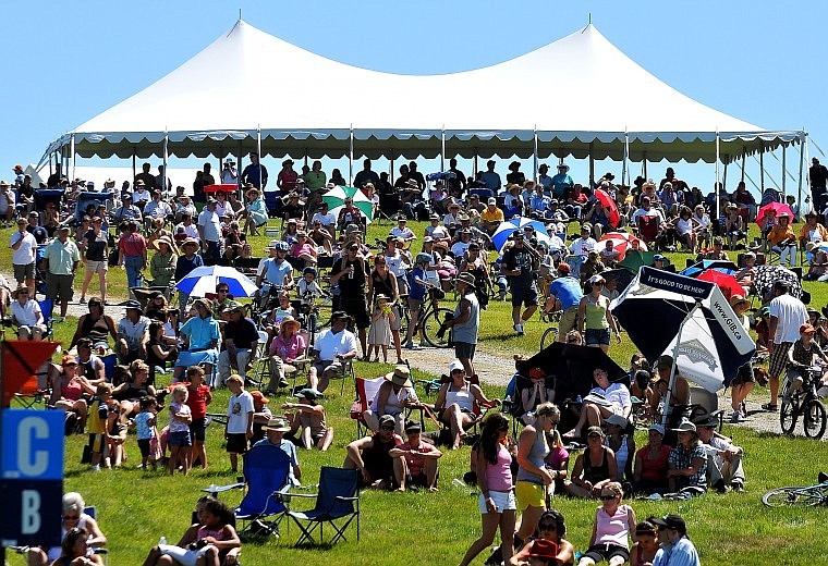 The crowd watches the Event from Mount Olympus.