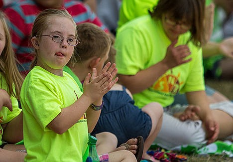 &lt;p&gt;Maddy Reed, 9, claps as a member of the Coeur d'Alene Aero-Modeling Society lands his plane on Tuesday afternoon.&lt;/p&gt;