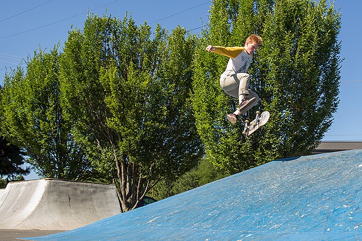 &lt;p&gt;MIKE CURRY/Press&lt;/p&gt;&lt;p&gt;Fred Jones, local skateboarder performs a trick on the pyramid at Coeur d&#146;Alene Skatepark Monday.&lt;/p&gt;