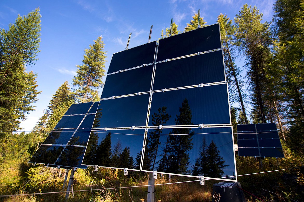 &lt;p&gt;JAKE PARRISH/Press Solar panels gather sunlight on the back end of a 12.8-acre property in Athol, allowing the homsetead to be powered year-round. This property has 48 panels that generate about 70 kilowatts of electricity each.&lt;/p&gt;
