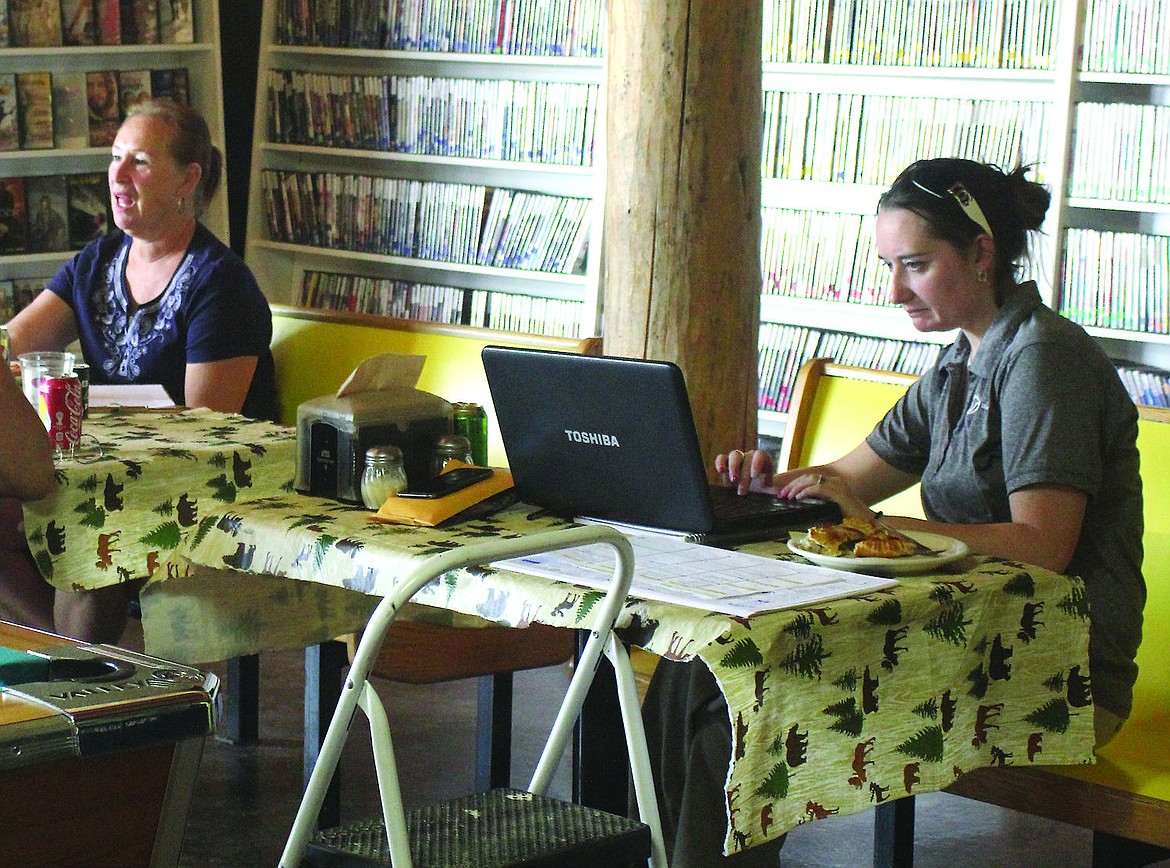 &lt;p&gt;Leslee Smith and Rachel Hulce open the monthly chamber of commerce meeting in Hot Springs.&lt;/p&gt;