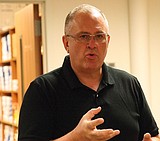 Othello's Desert Oasis High School gets new principal