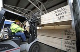 Business stockpiles jump in June