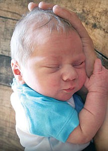 <p>Mother: Crysta Quinn Father: Dustin Leckrone Baby boy: Tysin G. Leckrone Date: 7-7-14 Time: 2:10pm Wt: 7lbs 6oz Ht: 20.5 inches long Delivered by Dr. Anne Camber</p>