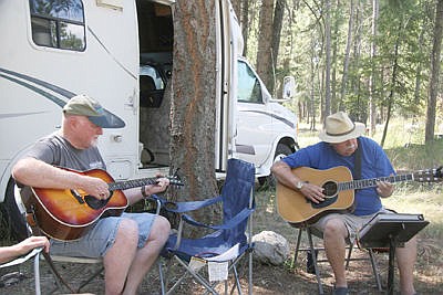 &lt;p&gt;Gary Kent from Burlington, Wash. and Rich Gregg from Lewiston, Wash. playing on Wednesday afternoon at the Pasture Pickin'. (Bethany Rolfson/The Western News)&lt;/p&gt;