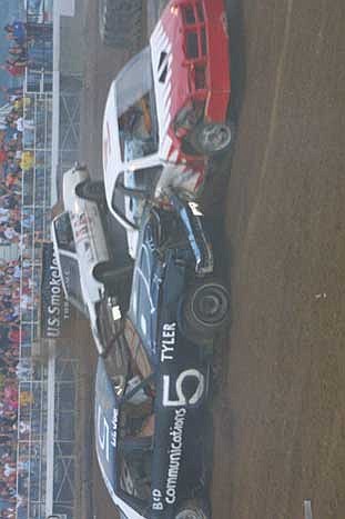 Demo Derby delivers dirty diversion