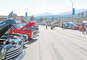&lt;p&gt;The car show, looking south on Mineral.&lt;/p&gt;