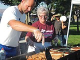 Hund Park hosts food, games & fun