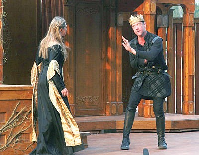 &lt;p&gt;Elizabeth (Sasha Kostyrko) being convinced by King Richard III (Sam Pearson) that she should let him marry her daughter. &quot;Shall I be tempted of the devil thus?&quot; &quot;Ay, if the devil tempt thee to do good.&#148; (Bethany Rolfson/The Western News)&lt;/p&gt;