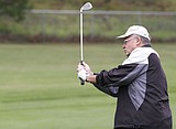 Chesnos golf scramble benefits wounded veterans