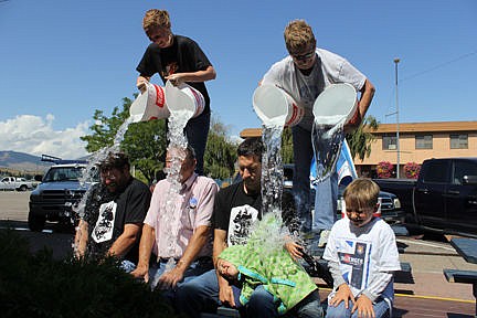 0828_IceWaterChallenge3_web_.jpg