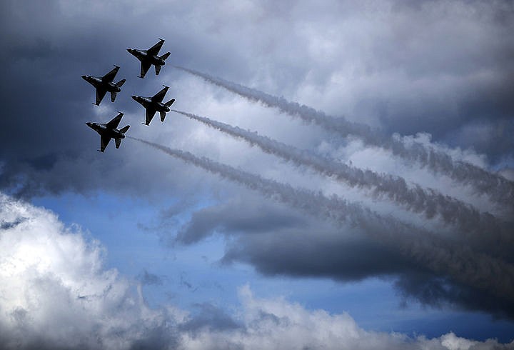 &lt;p&gt;The Thunderbirds fly over the crowd in diamond formation on Saturday, August 30 at the Mountain Madness Air Show. (Brenda Ahearn/Daily Inter Lake)&lt;/p&gt;