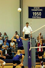 Junior Kinley Pope times her kill against Hot Springs.