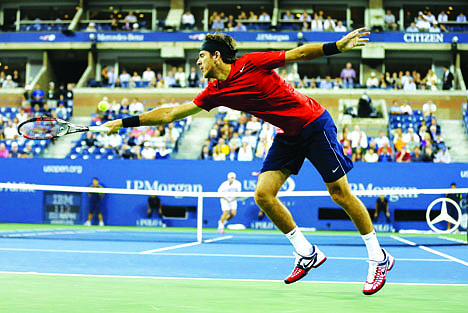 &lt;p&gt;Argentina's Juan Martin Del Potro returns a shot to Andy Roddick in the fourth round of play at the 2012 US Open tennis tournament, Tuesday, Sept. 4, 2012, in New York. (AP Photo/Darron Cummings)&lt;/p&gt;