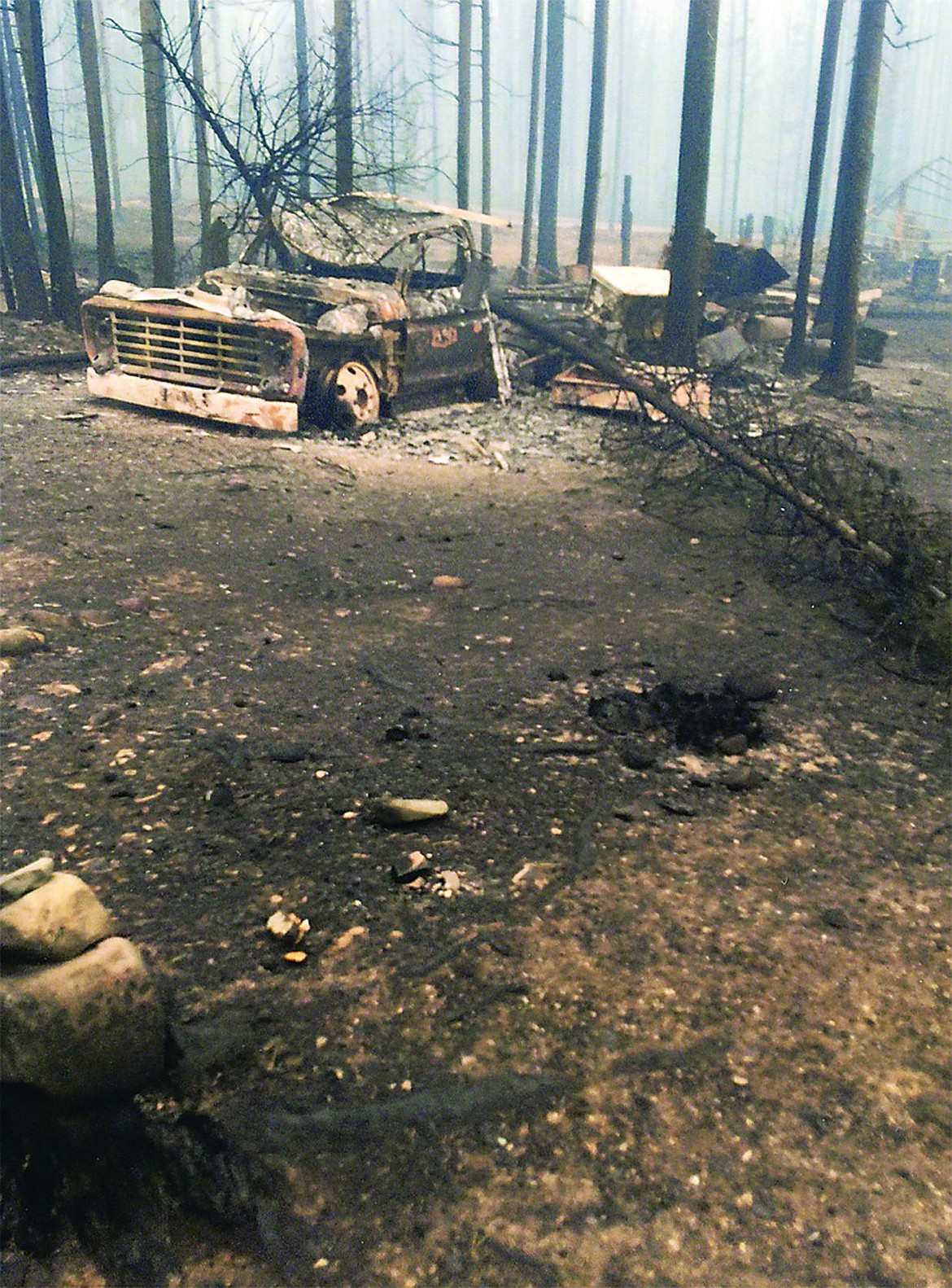 &lt;p&gt;&lt;strong&gt;Outfitter Pat Clanton&lt;/strong&gt;'s truck burned up during the Bear Creek Fire's 17,000-acre run on Aug. 20. (Gary Collier photo)&lt;/p&gt;