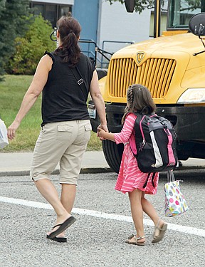 &lt;p&gt;New backpacks, lunch bags and carefully-chosen clothes marked the first day of school for students at Valley View Elementary on Tuesday as they hopped off buses or entered with their parents. On Sept. 9, Valley View Elementary is holding their Back to School Night and Open House at 6 p.m.&lt;/p&gt;