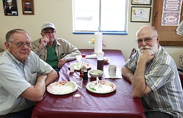 &lt;p&gt;Bob Hoffenberg, Gary Granley and Christopher Chavasse catch up over a cup of coffee on Saturday.&lt;/p&gt;