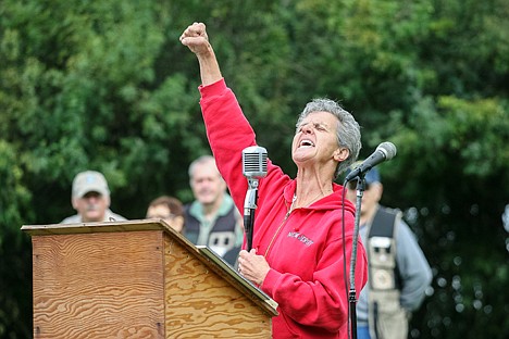 &lt;p&gt;Vicky Richardson cheers the veterans during the annual Farragut reunion Saturday morning.&lt;/p&gt;